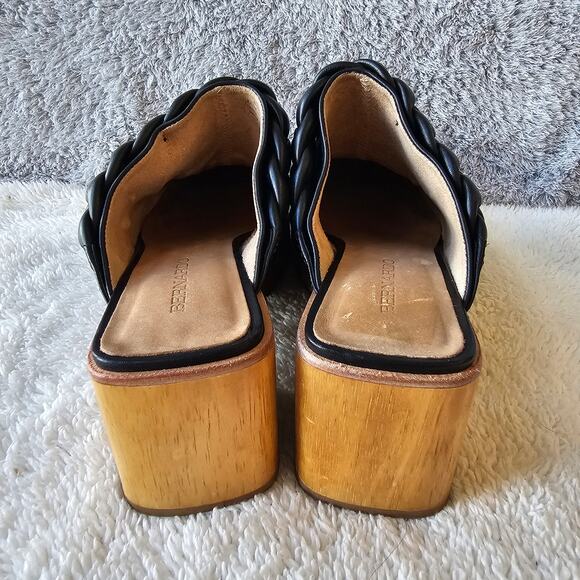 Bernardo Women's Saffia Braided Wooden Heels Slip On Leather Clogs Size 8M Black - Picture 5 of 6